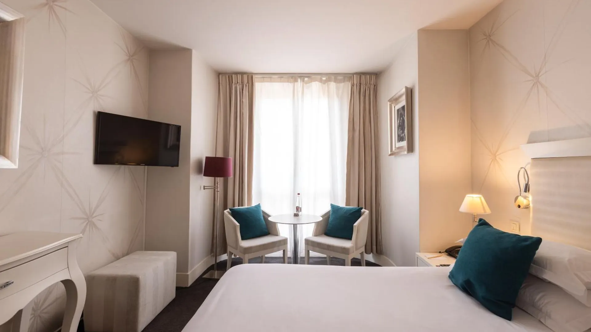 Hotel Renoir Cannes