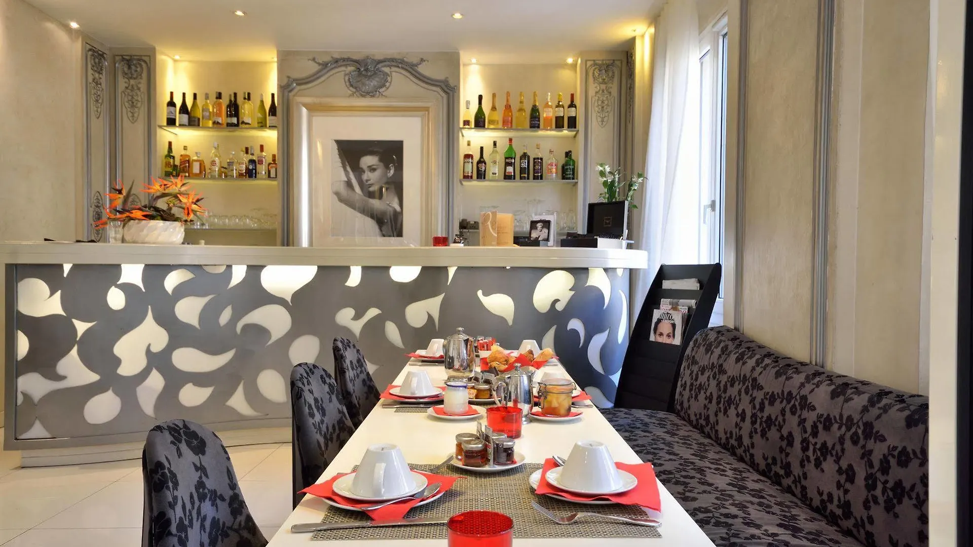 ****  Hotel Renoir Cannes Franciaország