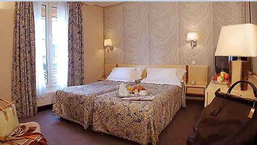 Hotel Renoir Cannes
